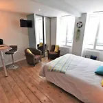 86 - Climatisation & Proche Centre-ville- 2 Personnes -