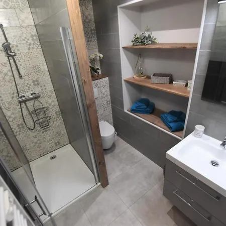 Apartment 86 - Climatisation & Proche Centre-ville- 2 Personnes - Epernay