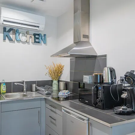 86 - Climatisation & Proche Centre-ville- 2 Personnes - Apartment Épernay